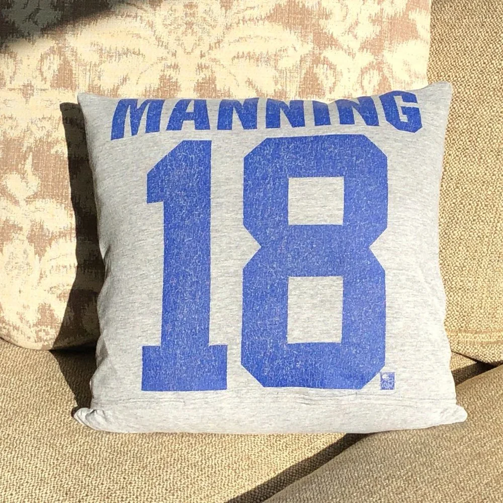 INDIANAPOLIS COLTS HANDMADE NFL 16x16 vintage t-shirt THROW PILLOW cover